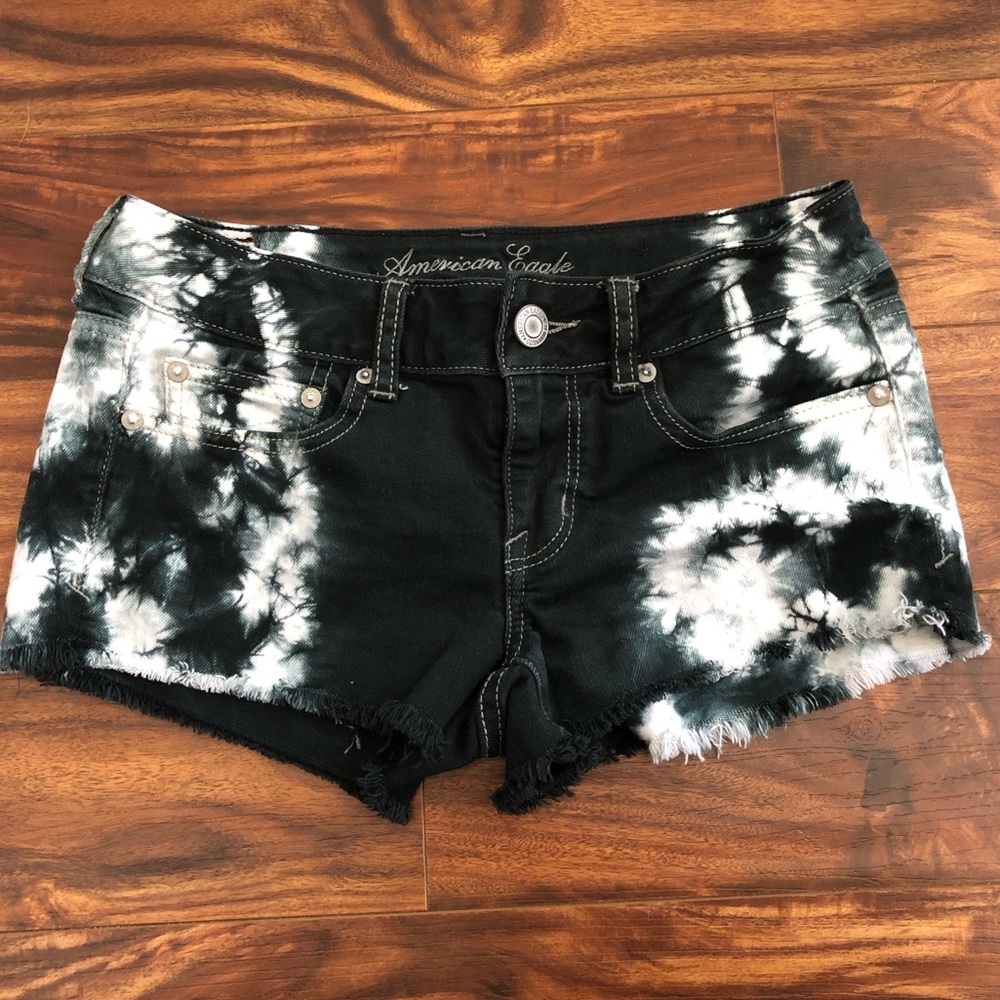 SOLD♈️American Eagle Black Tie Dye Short Shorts